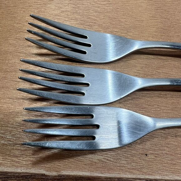 3 Oneida West Bend TWILIGHT ROSE Dinner forks Flatware Silverware Circa 1979 - Picture 6 of 11